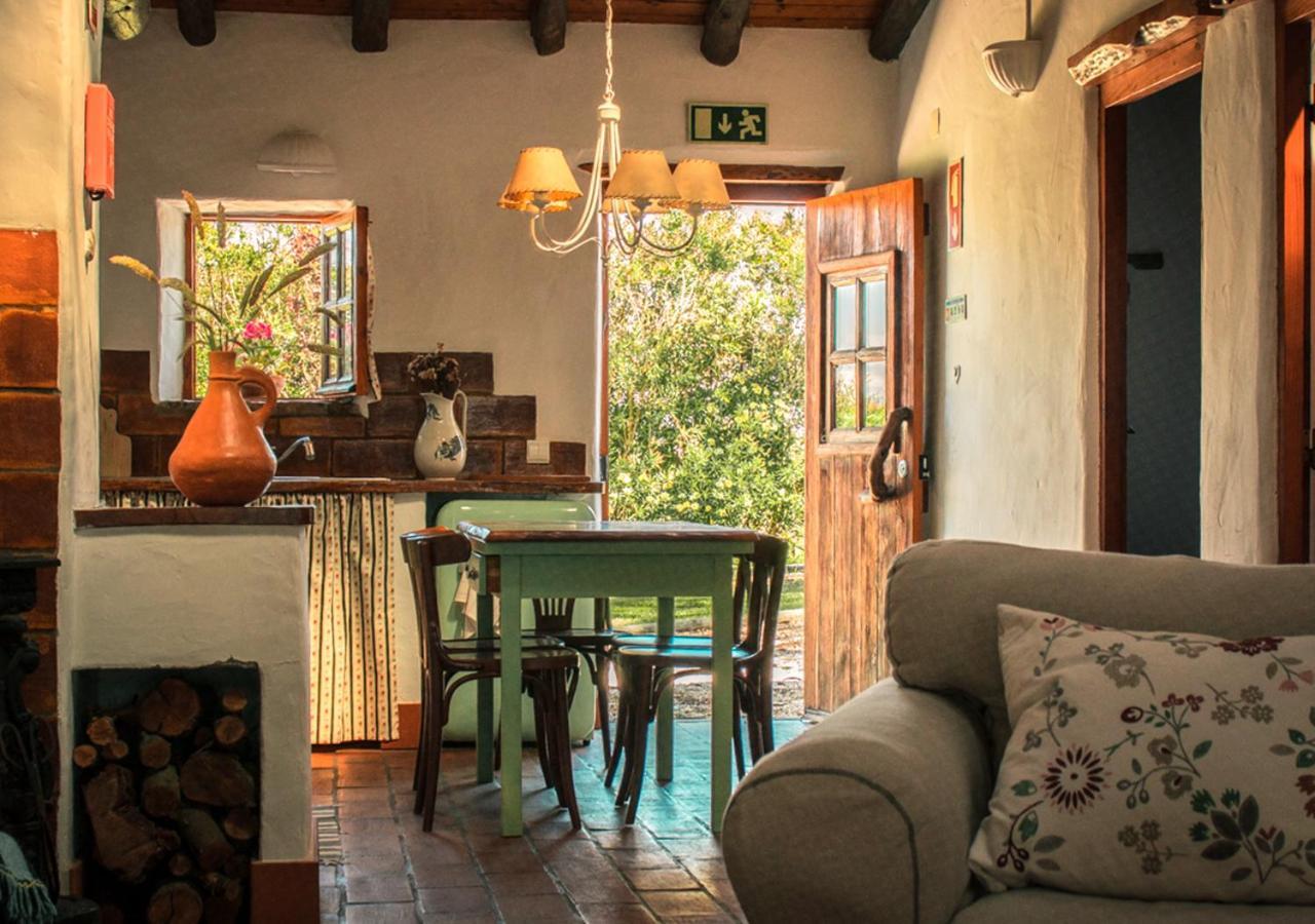 Maison d'hôtes Cerro Da Fontinha à São Teotónio Chambre photo